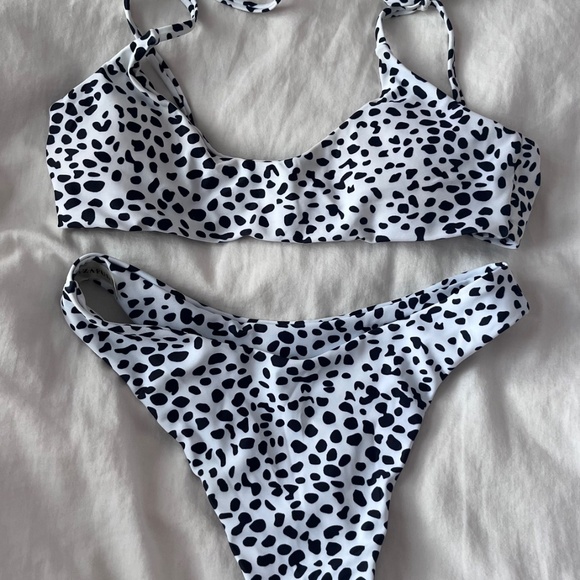 Bundle of 4 Zaful Bikinis - Picture 10 of 15